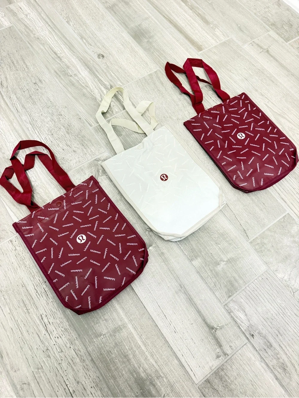 lululemon athletica Burgundy and Cream Logo Tote (3) Set